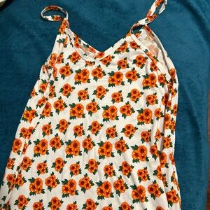 L/XL White Tank Top Decorated with Sunflowers